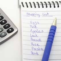 Prepara una lista de compras. Prepara una lista de compras.